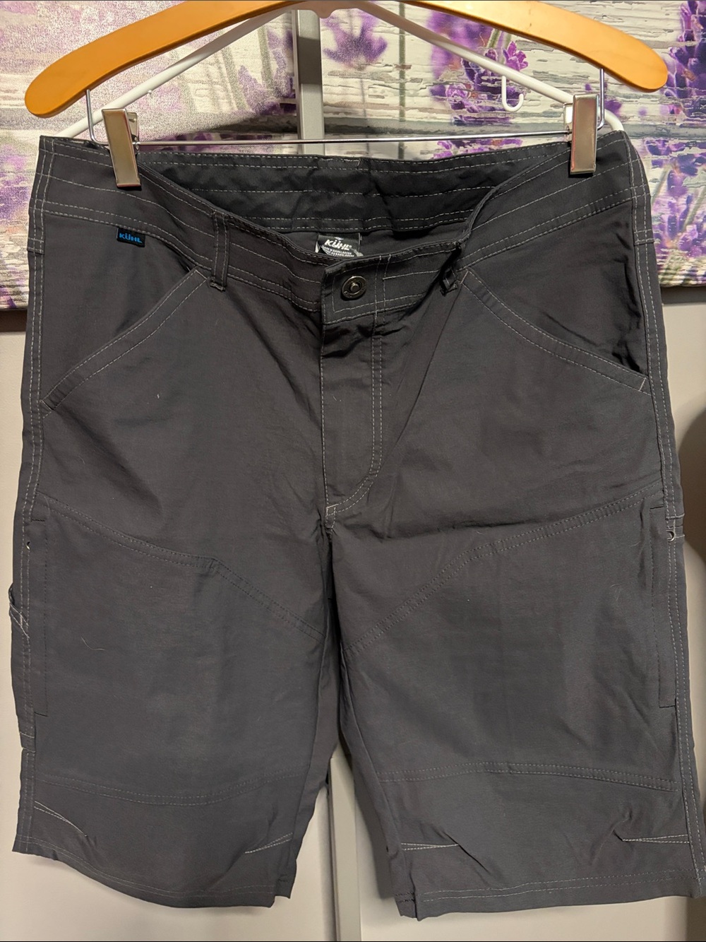 Kuhl Men’s  Charcoal Outdoor Hiking Utility Shorts Size 34 EUC inseam 10”